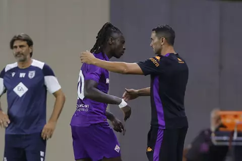 مدرب فيورنتينا عن انتقال مويس كين لنيوكاسل: يجب أن ينظر إلى حب النادي وليس المال